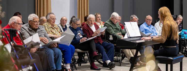 The Silver Songbirds  Bring Holiday Cheer
